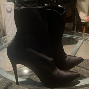 Aldo Authentic Black Sexy bootie